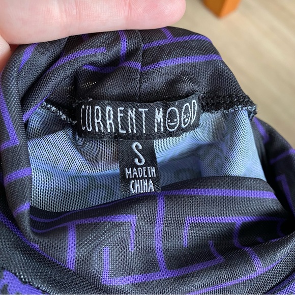 Current mood mesh top with dragon print - Picture 3 of 3